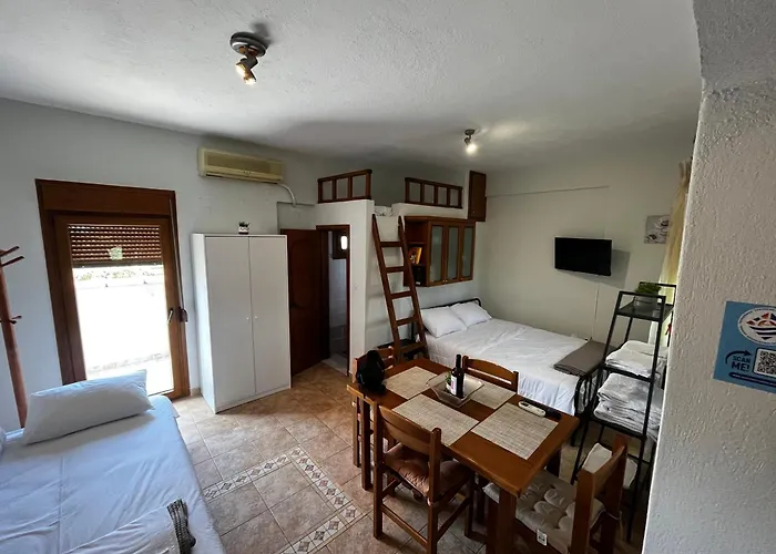 Chris & Mary Comfort Apartment Nea Iraklia
